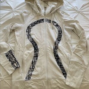 Lululemon Vintage Hooded Define Jacket Size 8